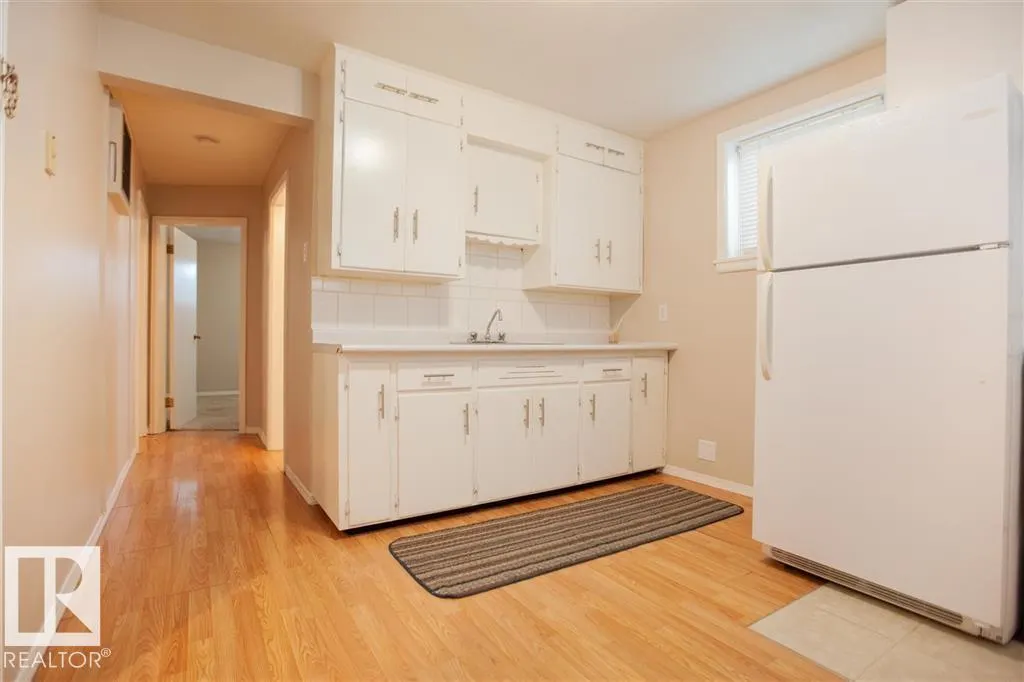 11811 70 Street