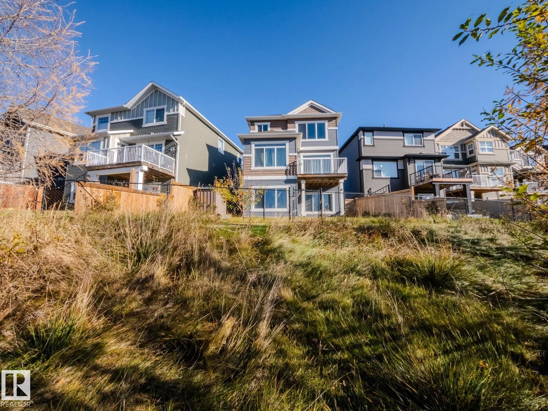 3807 CHERRY Loop