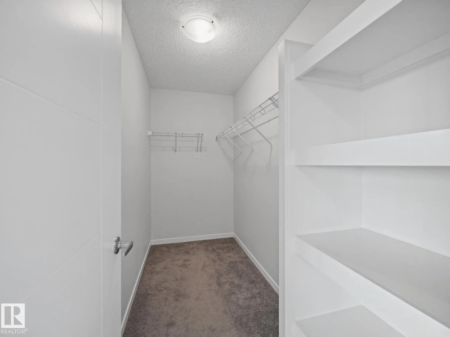 3807 CHERRY Loop