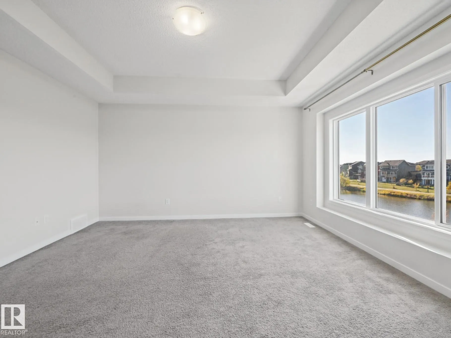 3807 CHERRY Loop