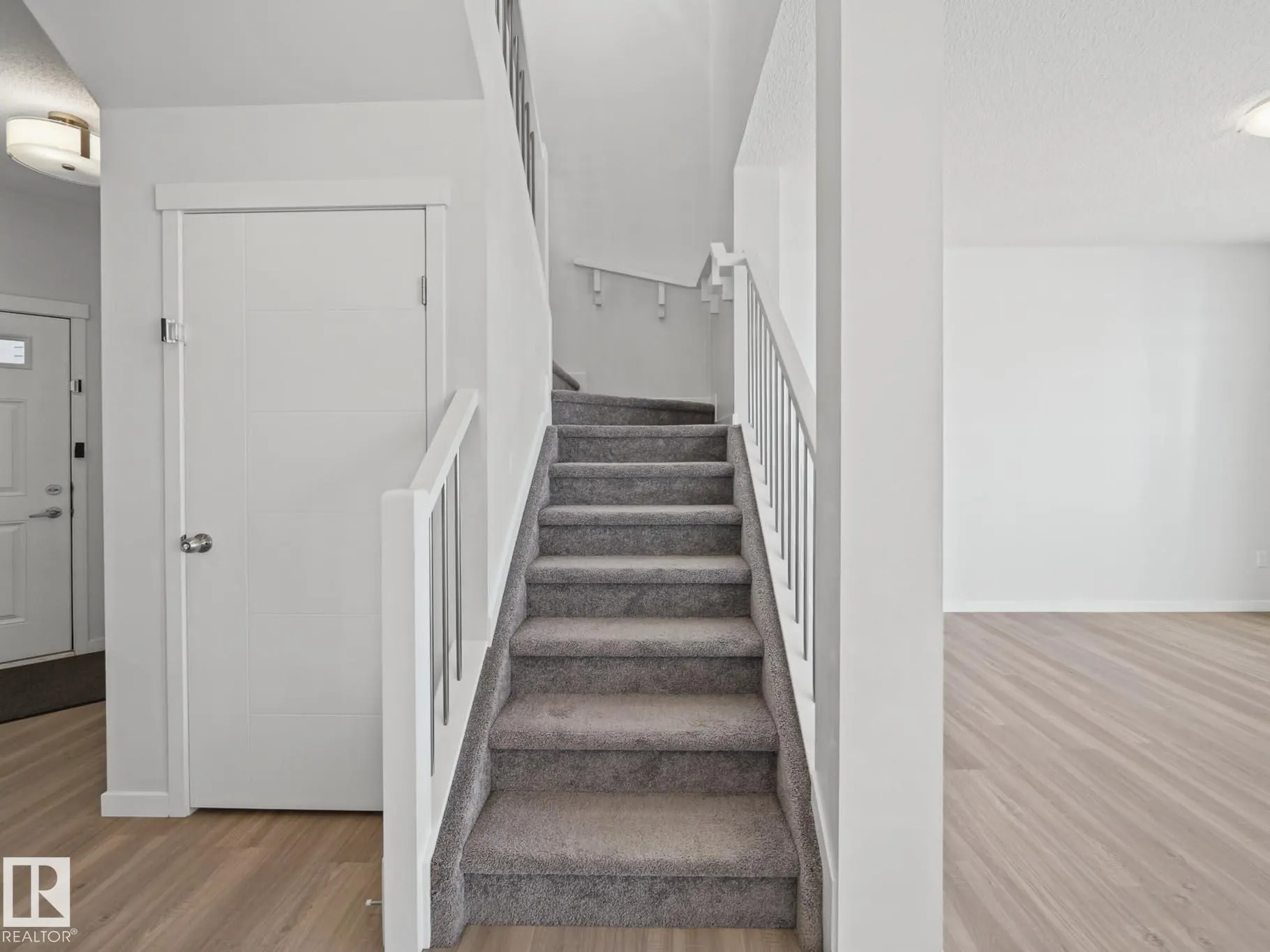 3807 CHERRY Loop