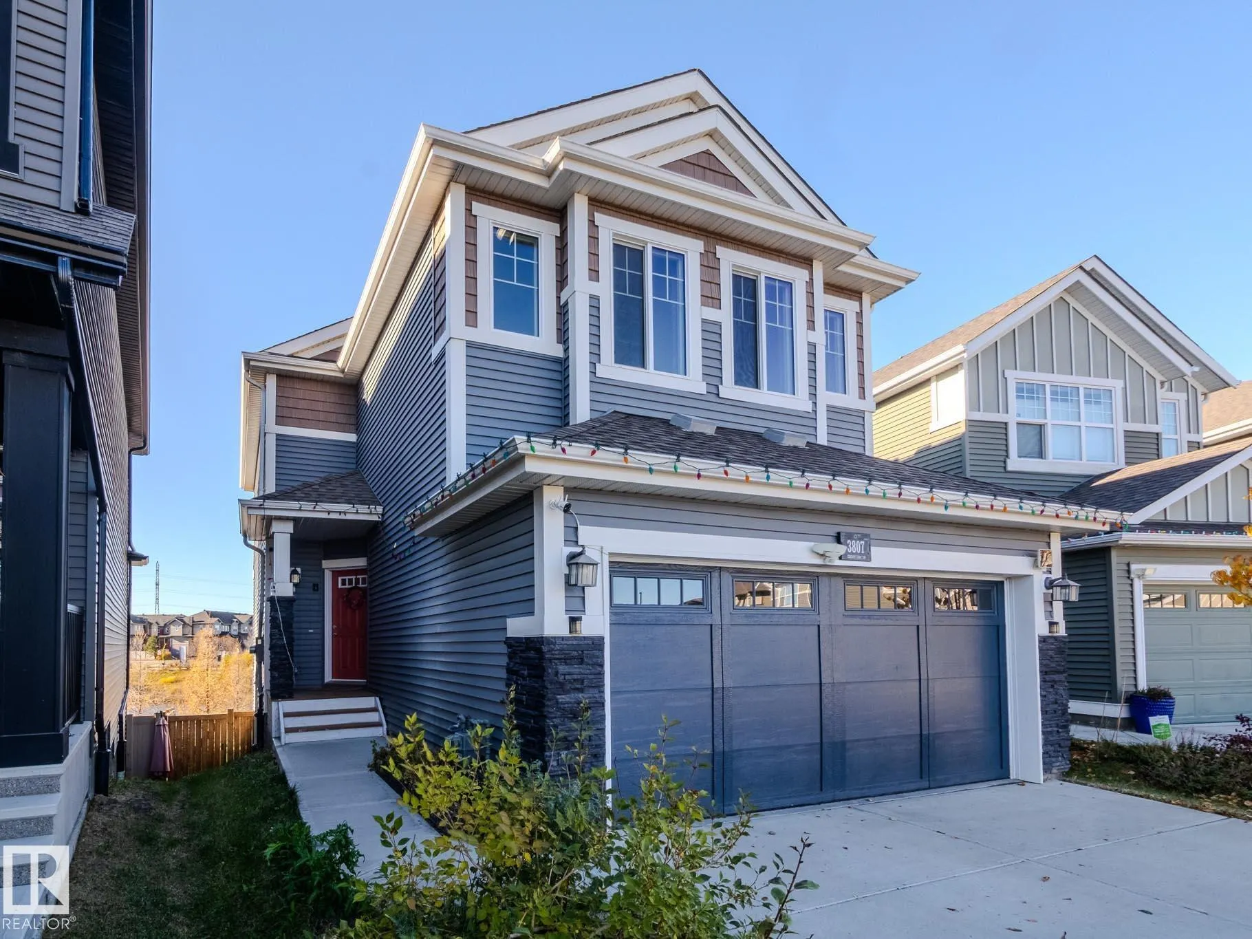 3807 CHERRY Loop