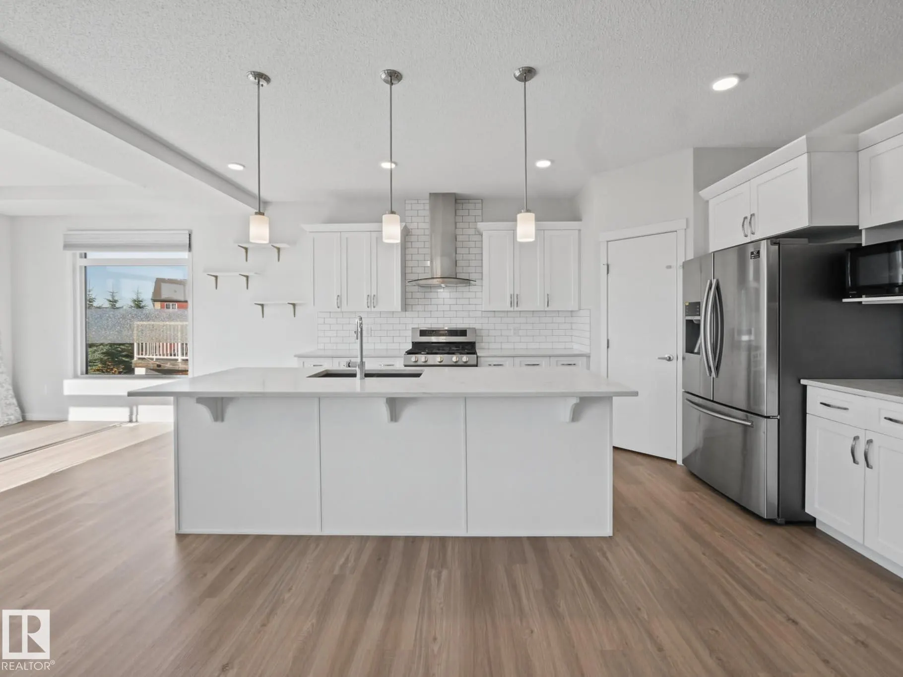 3807 CHERRY Loop