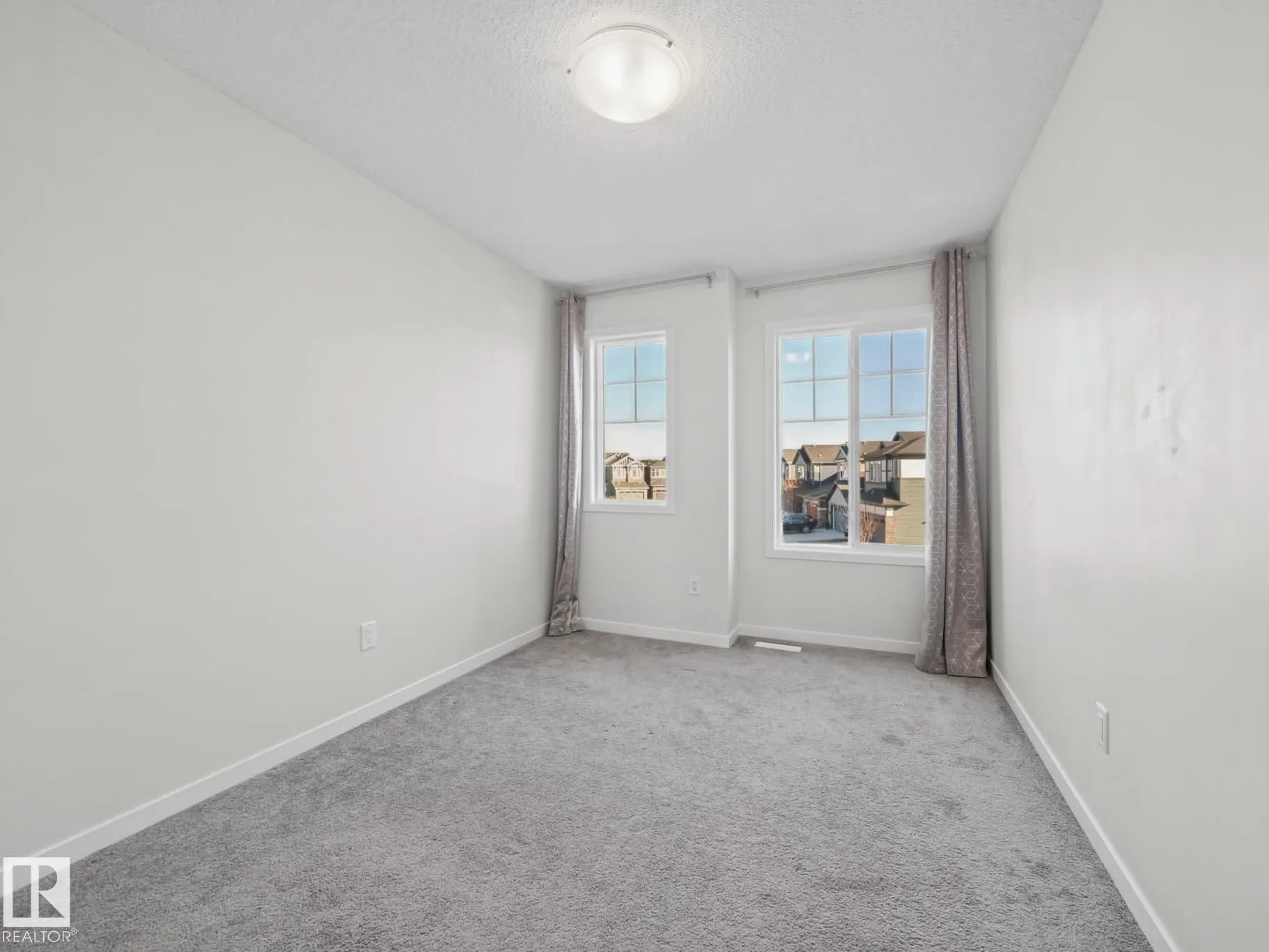 3807 CHERRY Loop