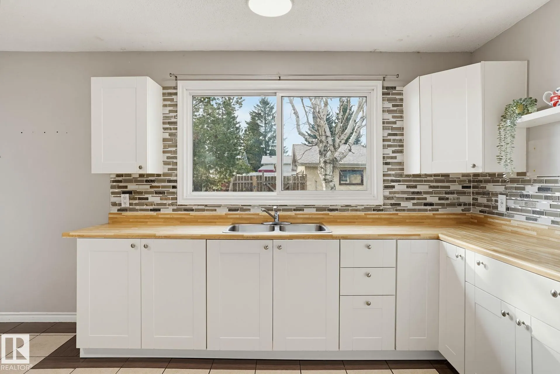 64 WINCHESTER Avenue