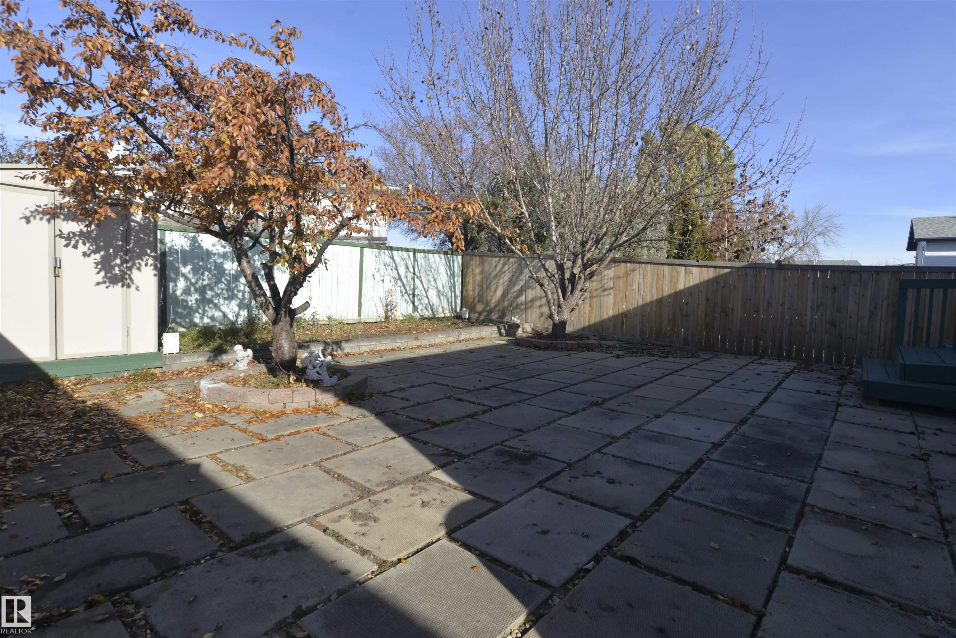 7936 154 Avenue