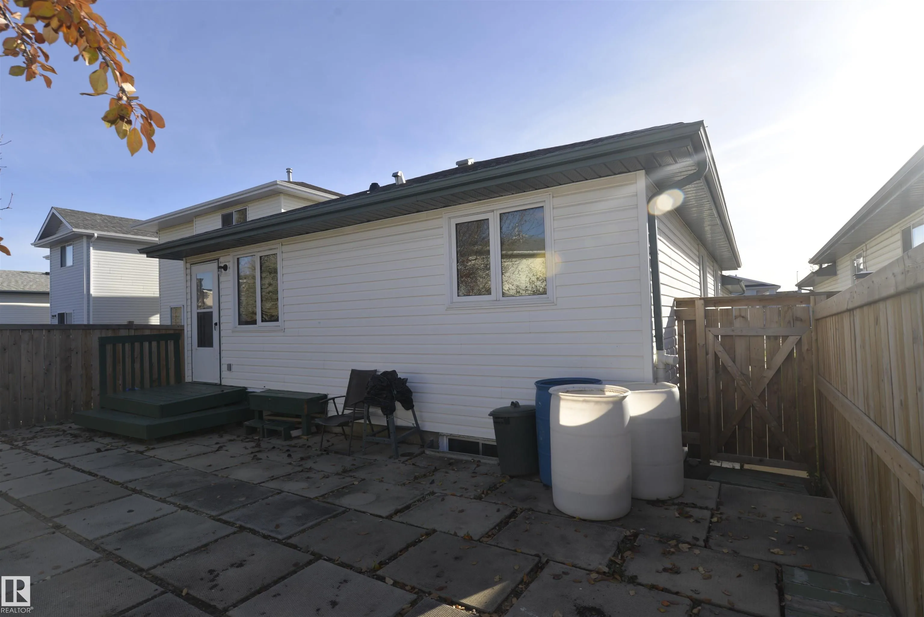 7936 154 Avenue