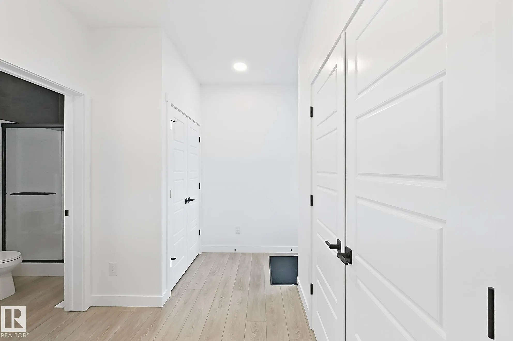 908 17 ave