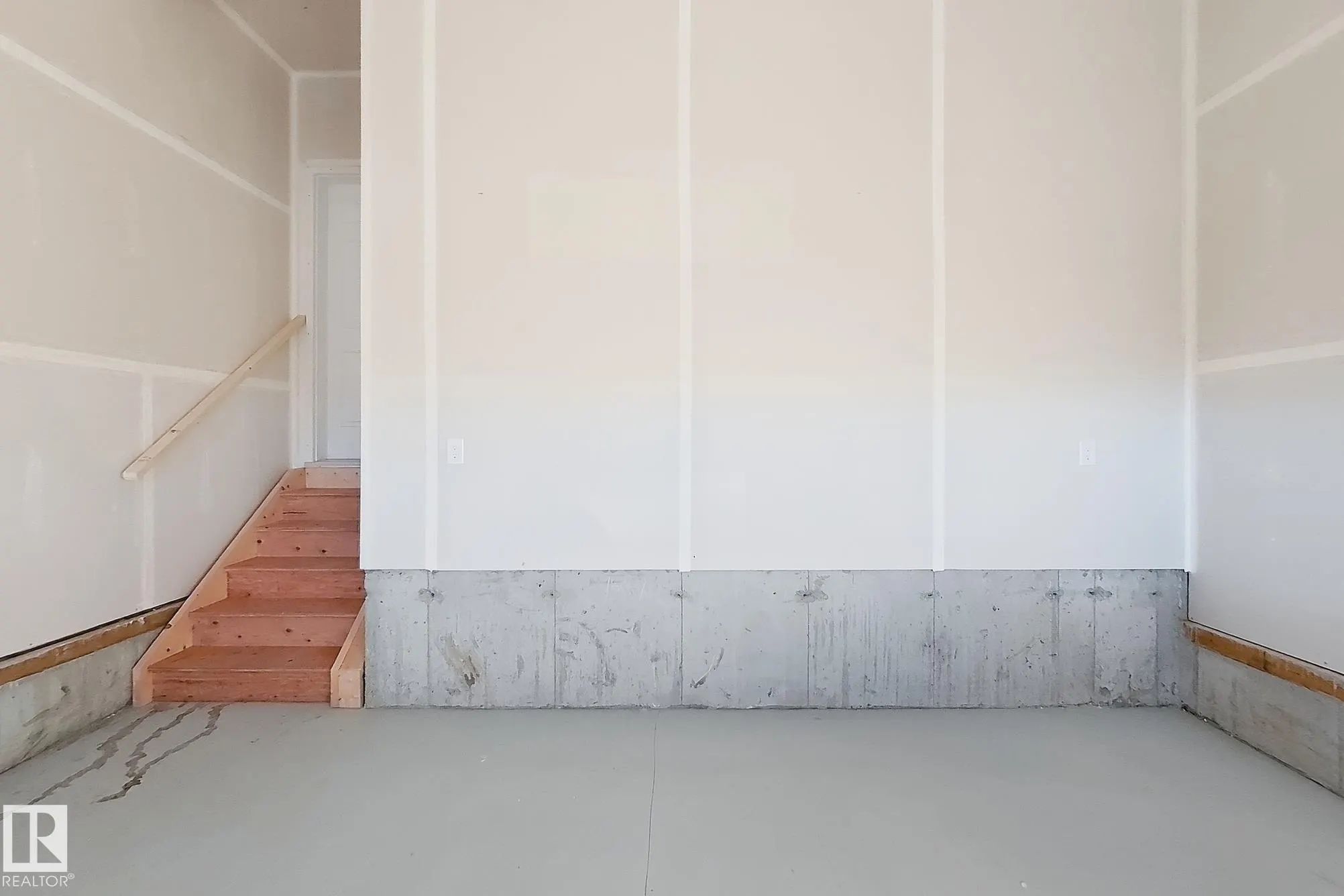 908 17 ave