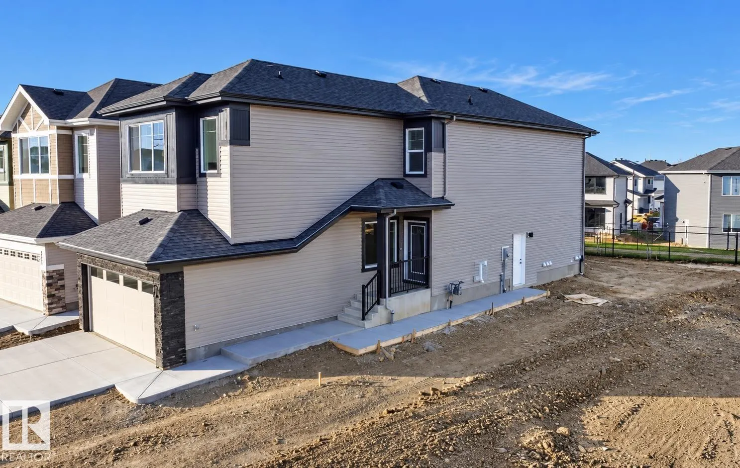 908 17 ave