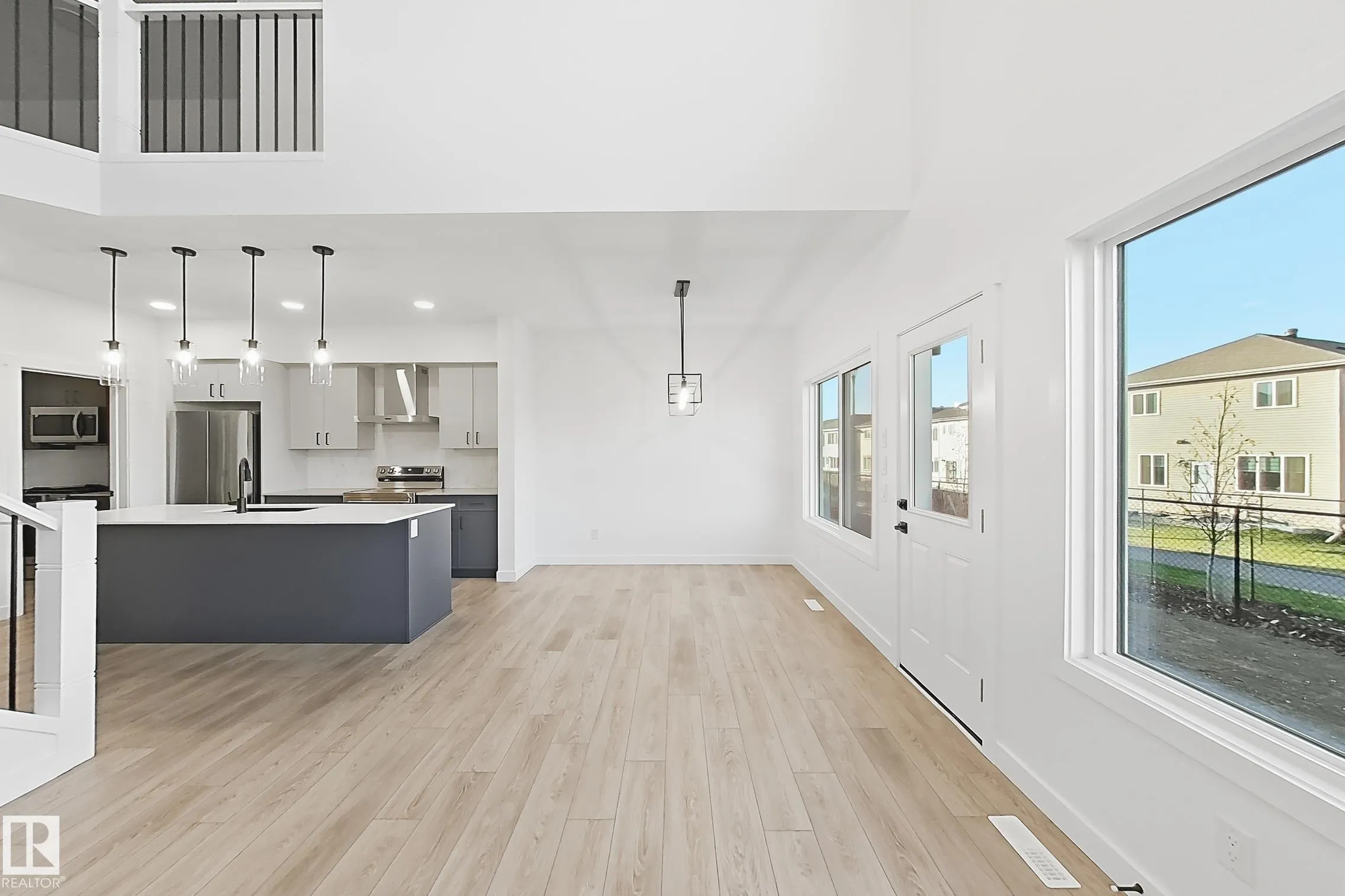 908 17 ave