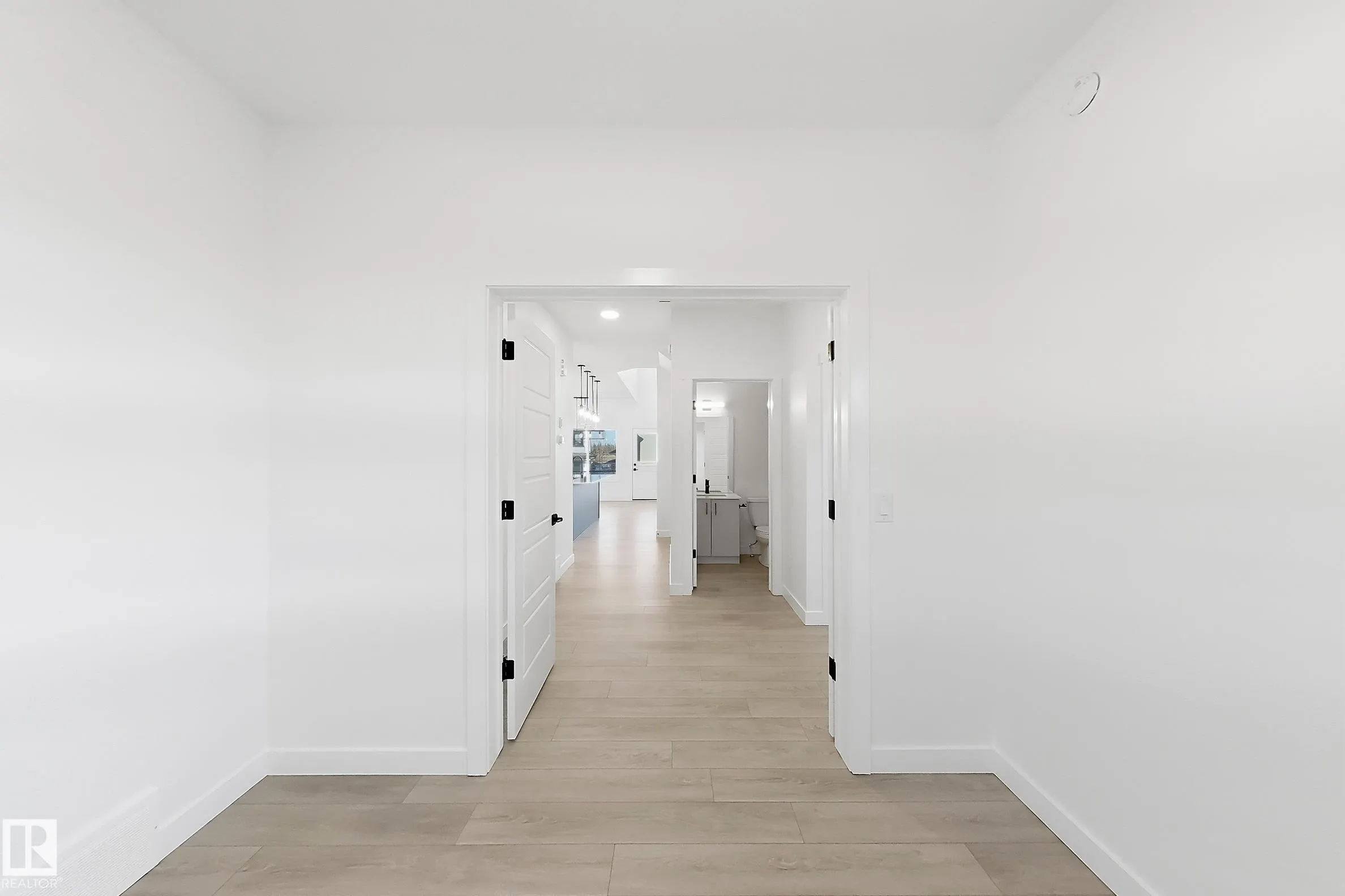 908 17 ave