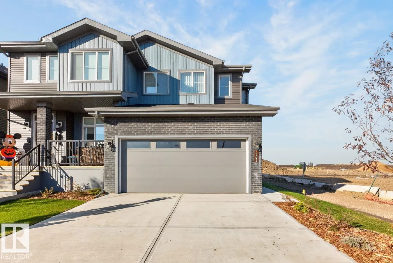 38 Cheval Close