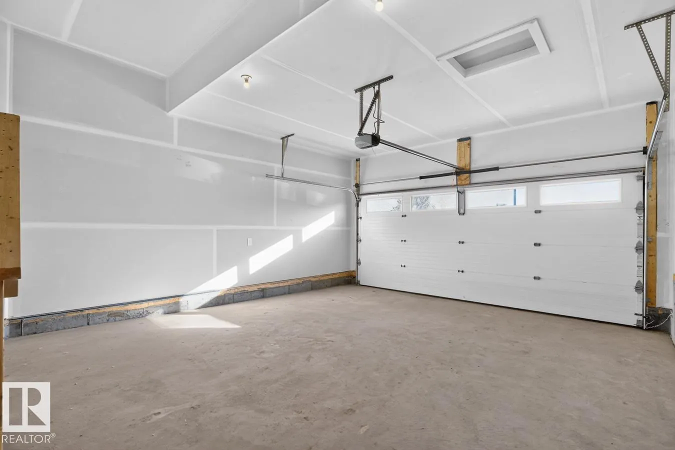 38 Cheval Close