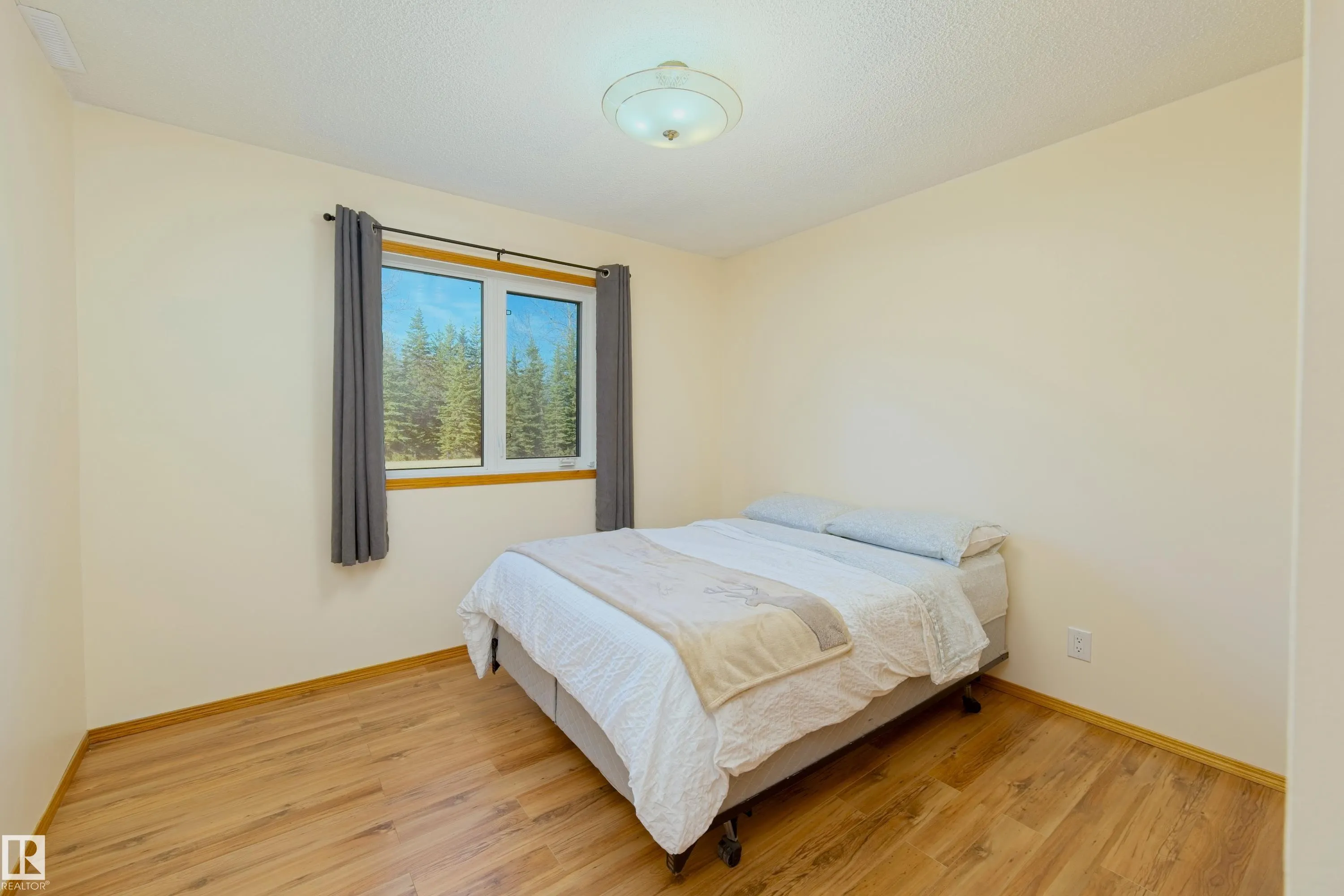 61127 Range Road 44