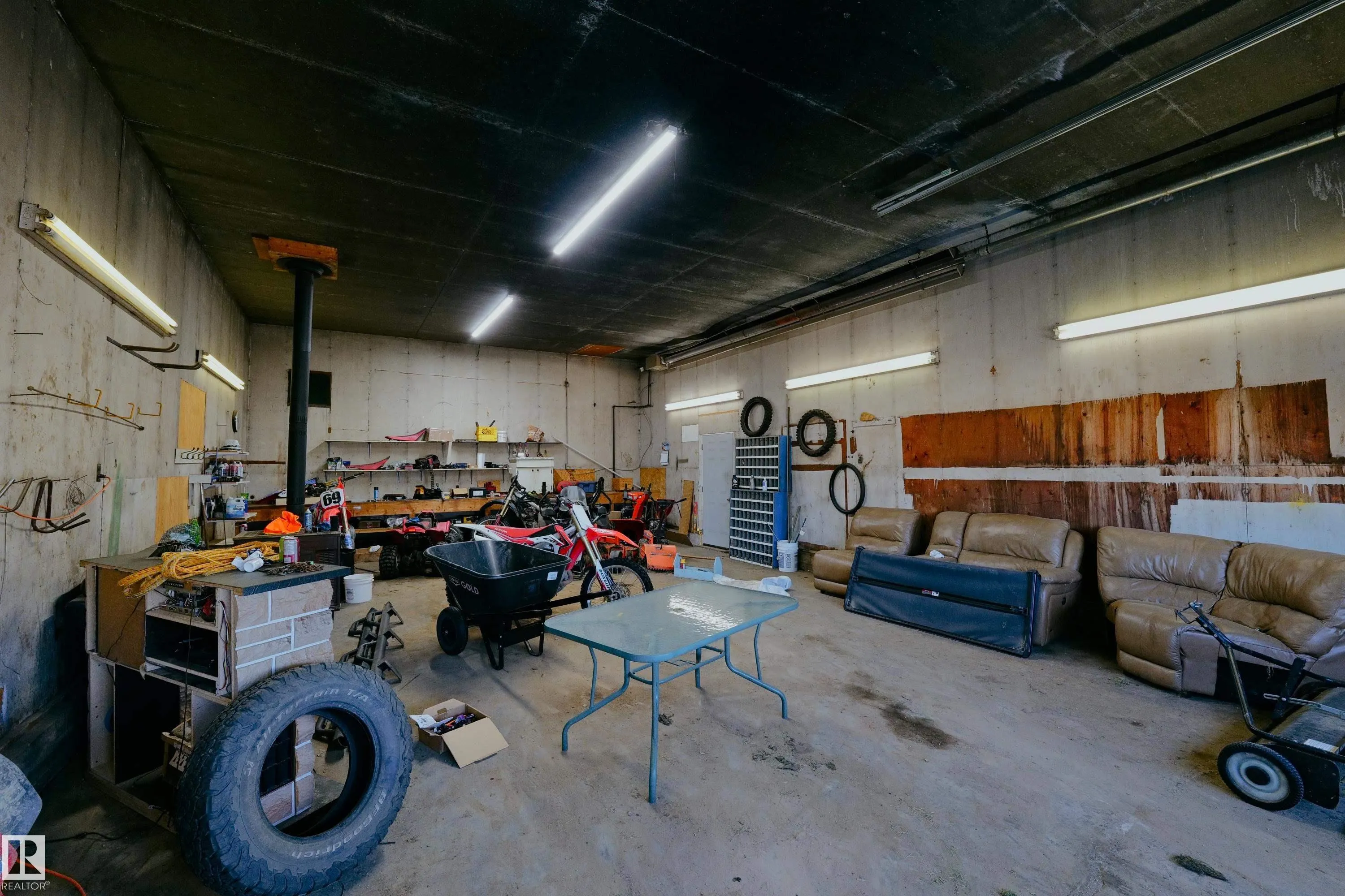 61127 Range Road 44