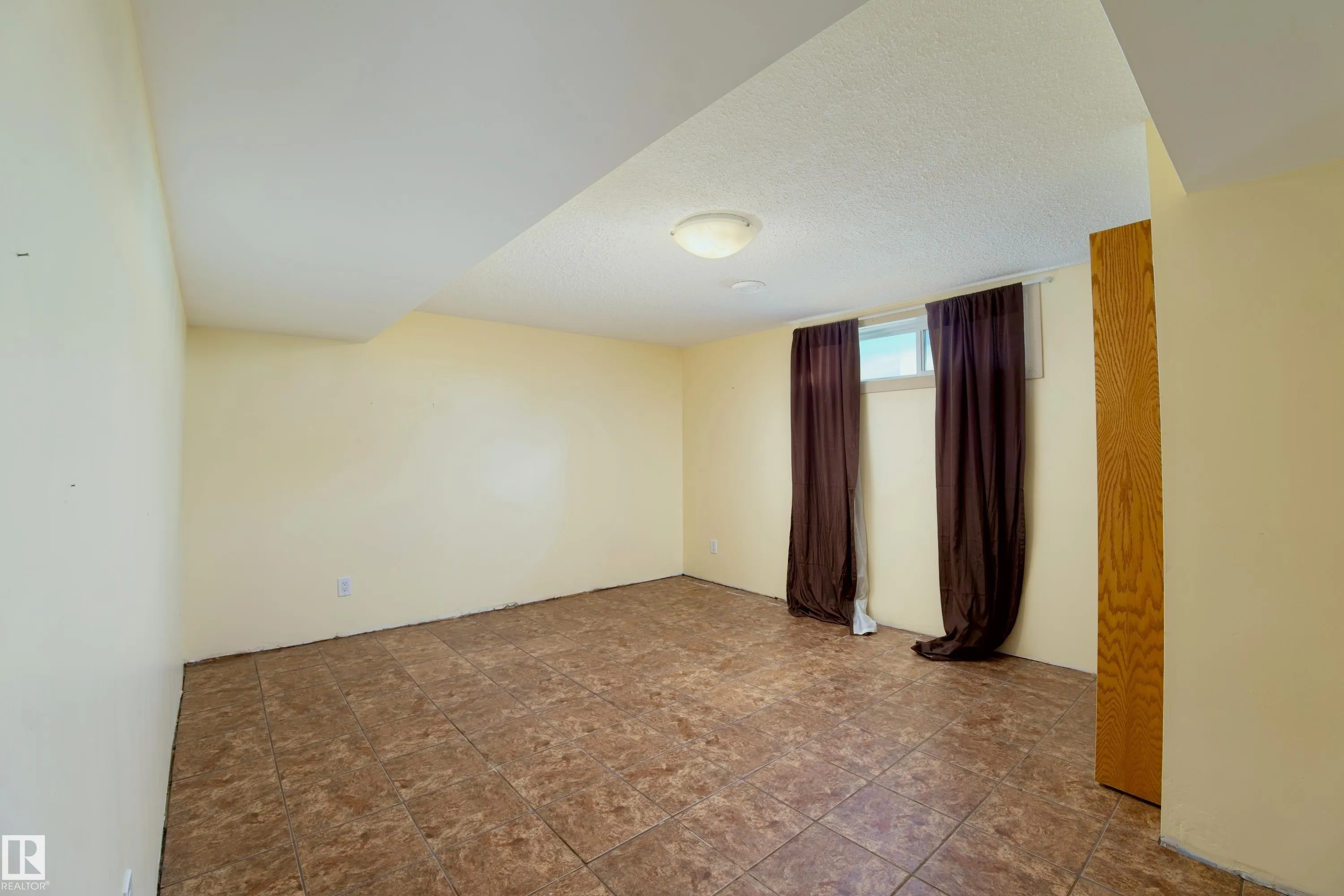 61127 Range Road 44