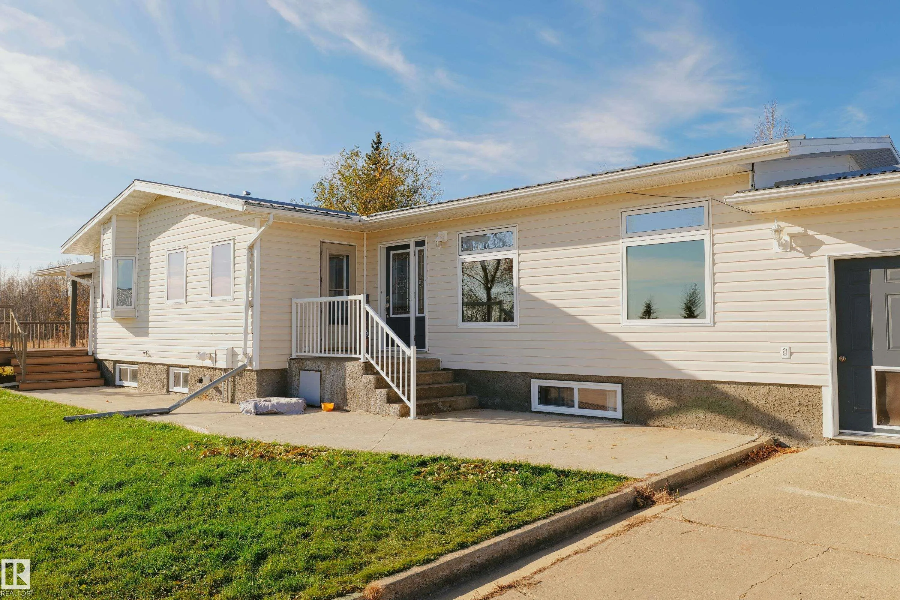 61127 Range Road 44