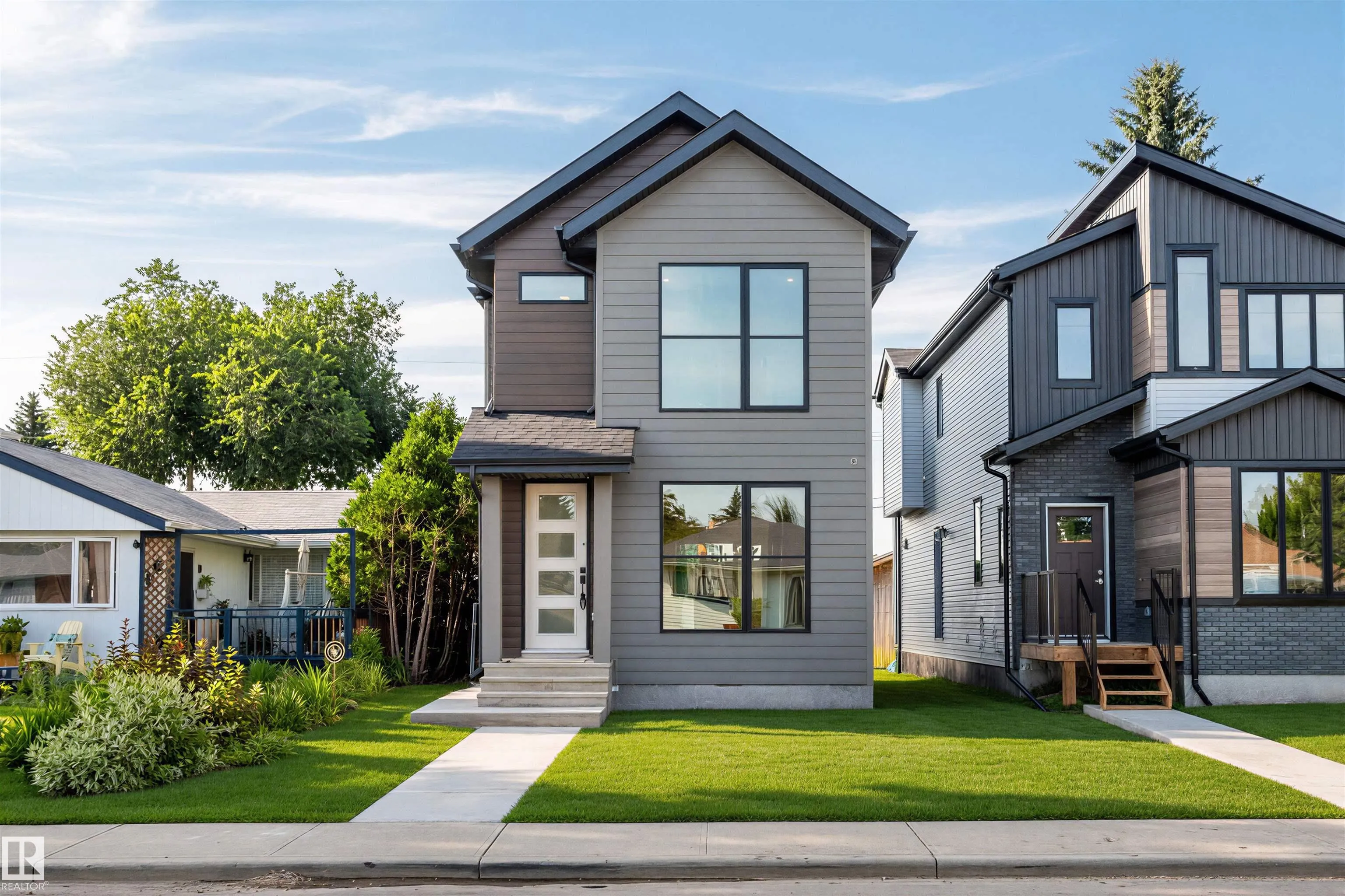 5606 105 Avenue