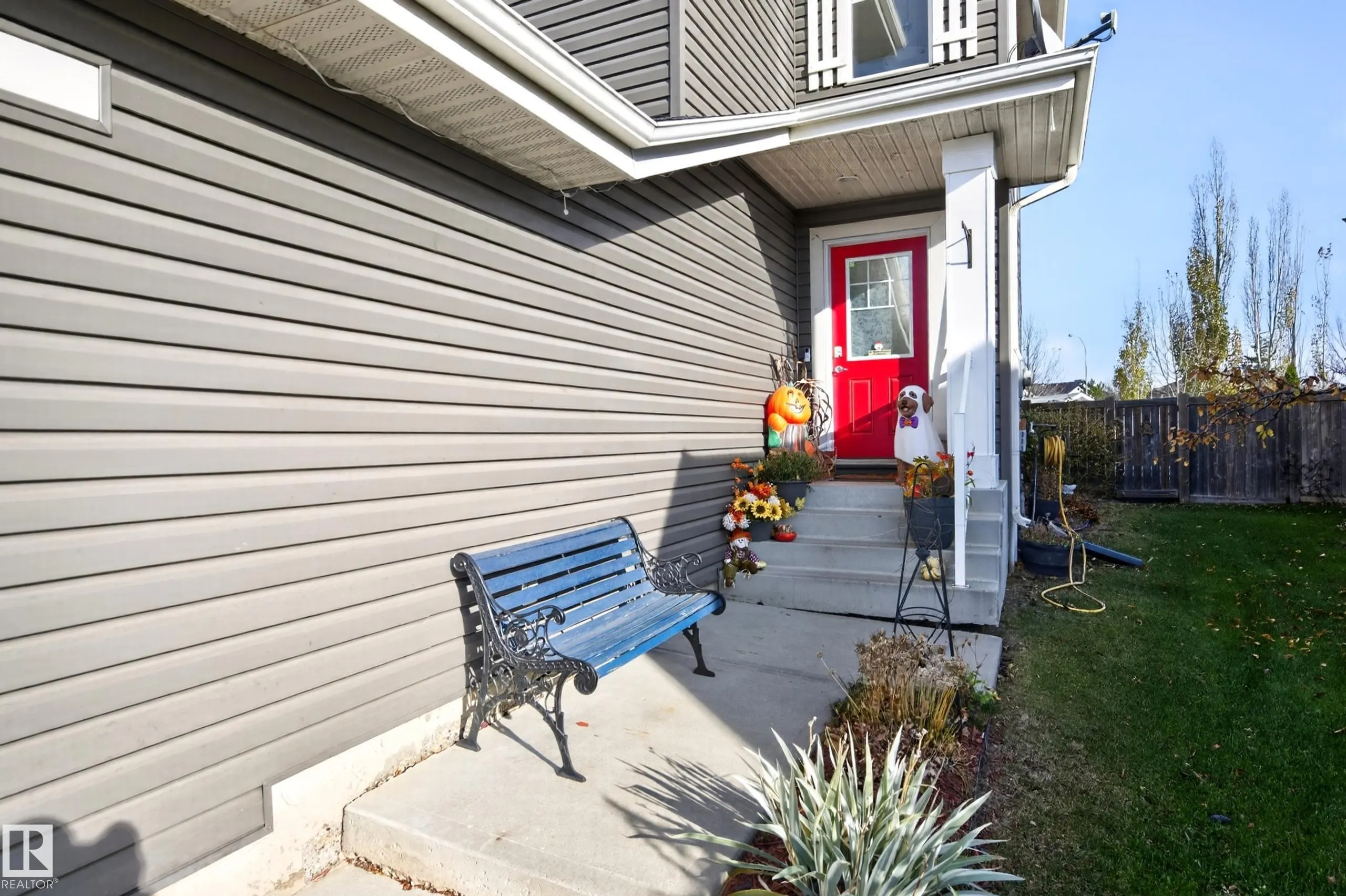 39 APPLETON Crescent