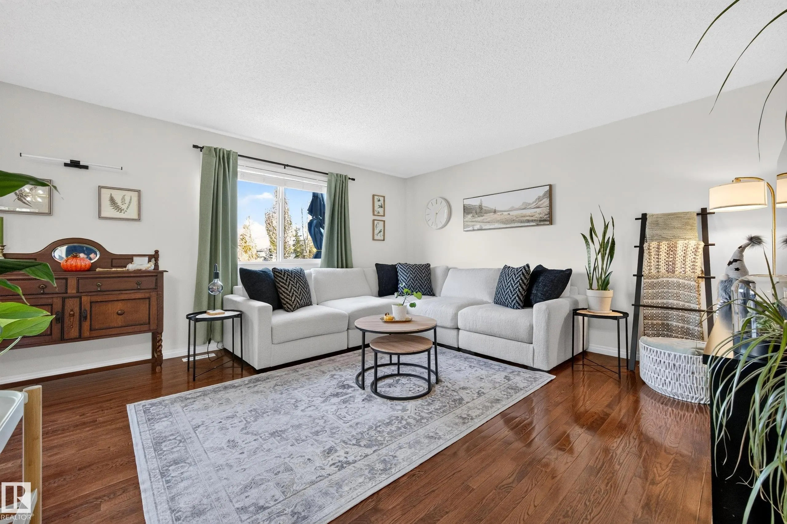 39 APPLETON Crescent