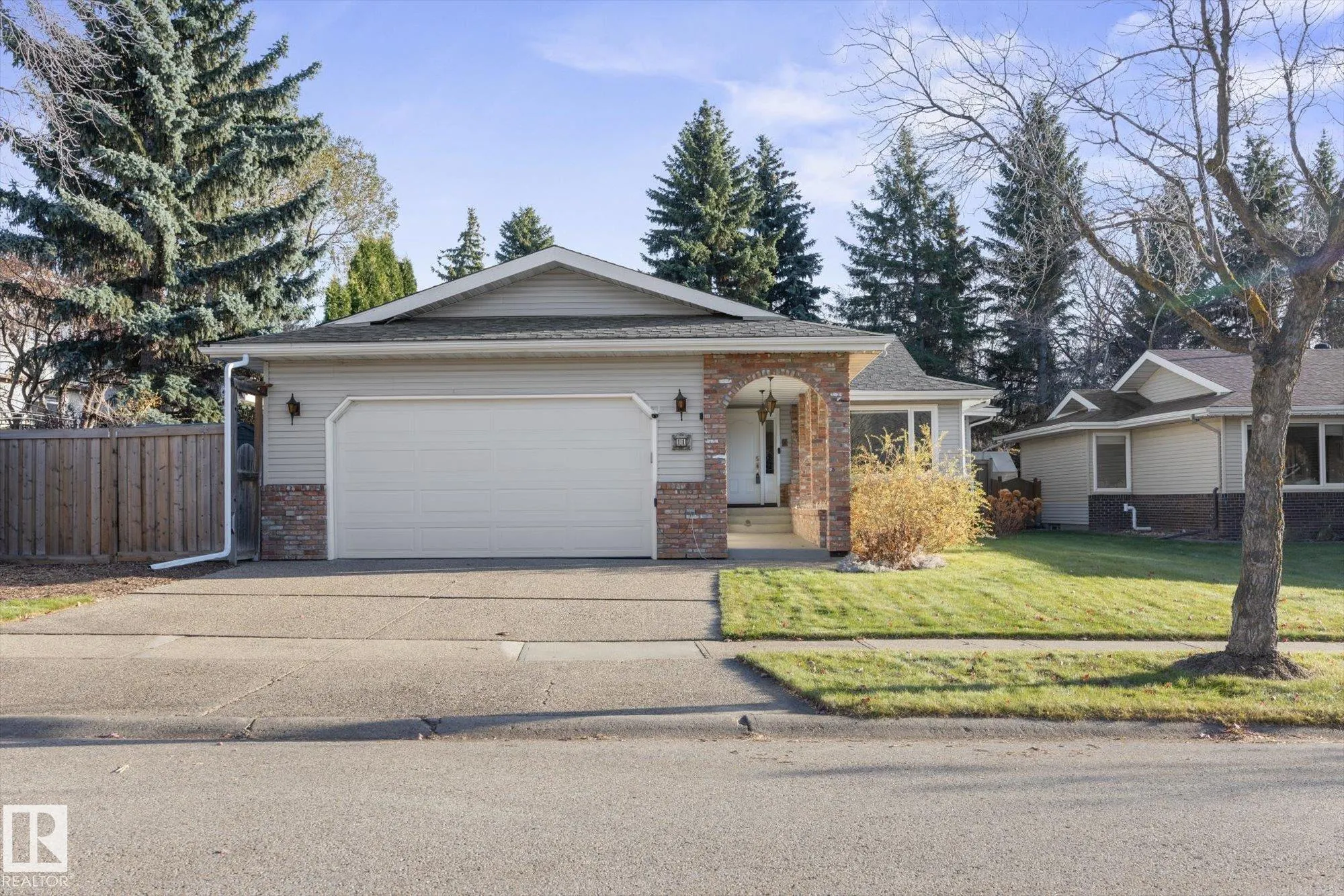 11 WOODSTOCK Place