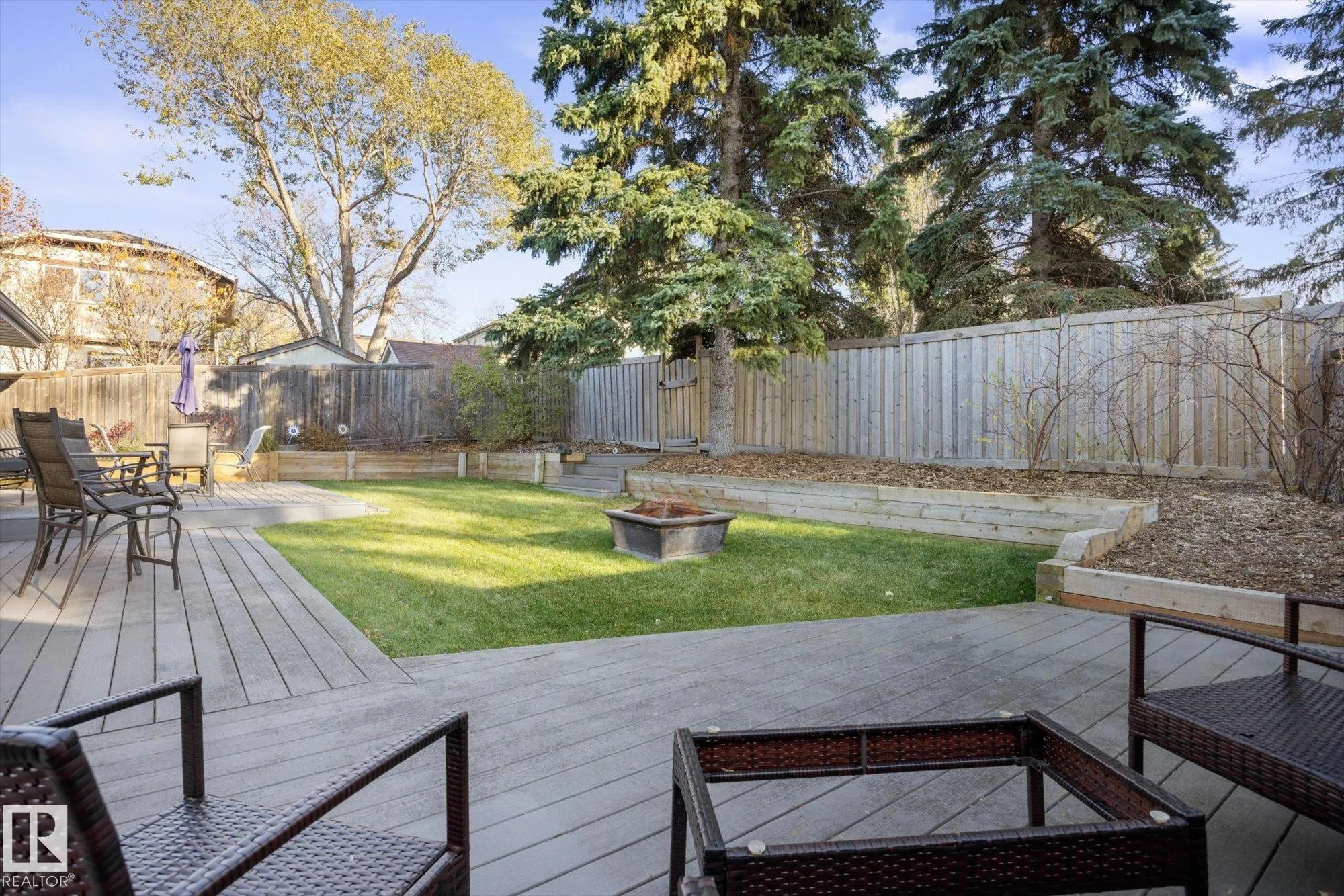 11 WOODSTOCK Place