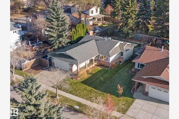 11 WOODSTOCK Place