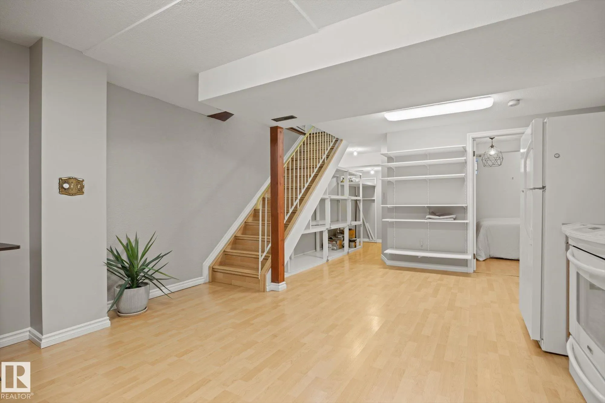 11 WOODSTOCK Place