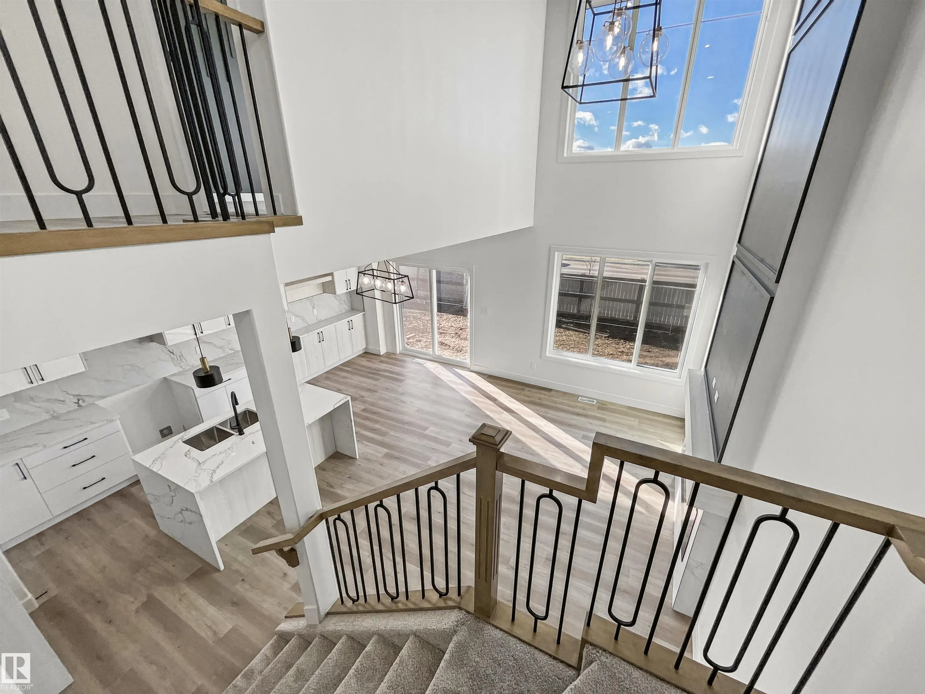 13 STETSON Loop