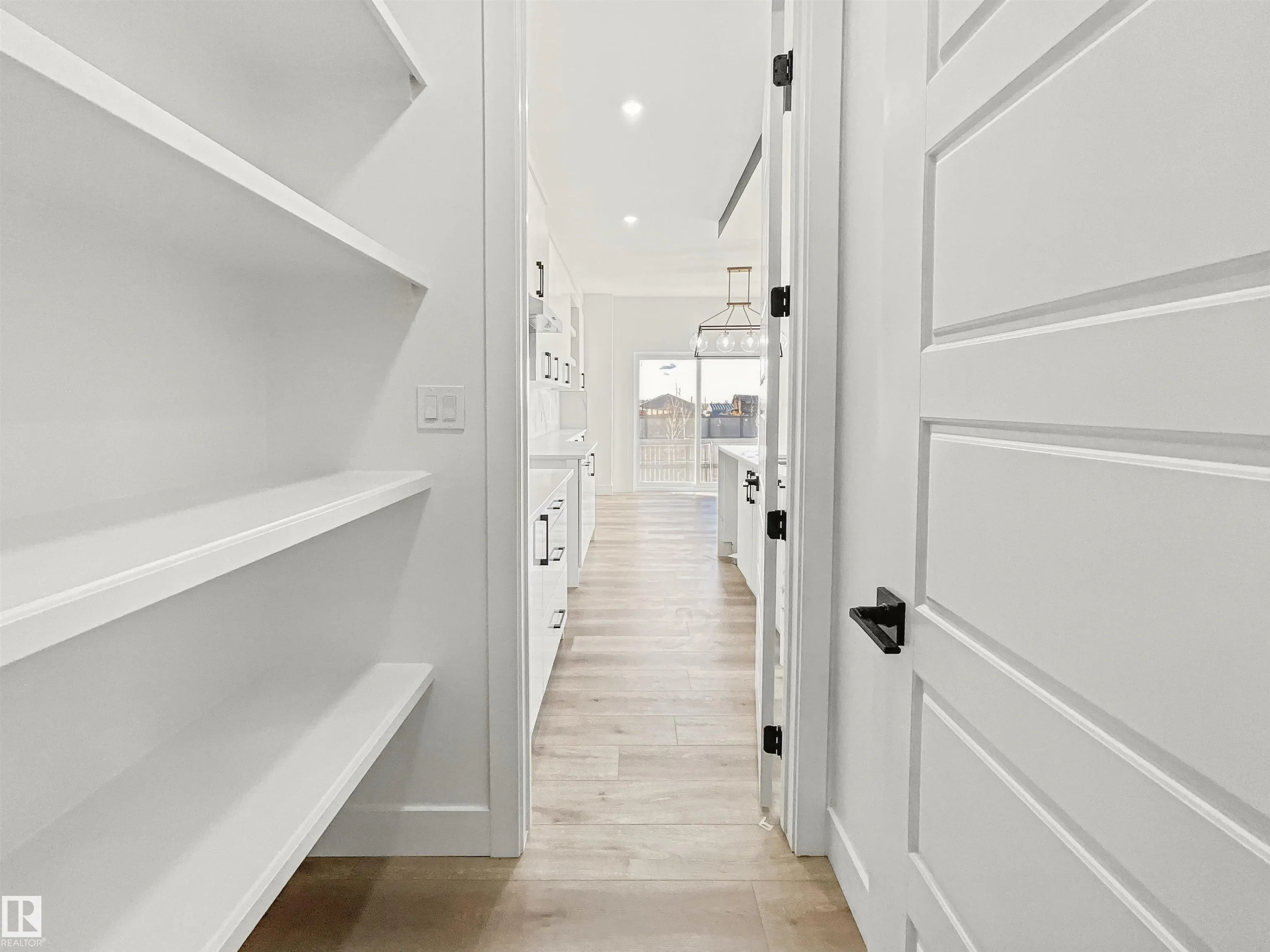 13 STETSON Loop