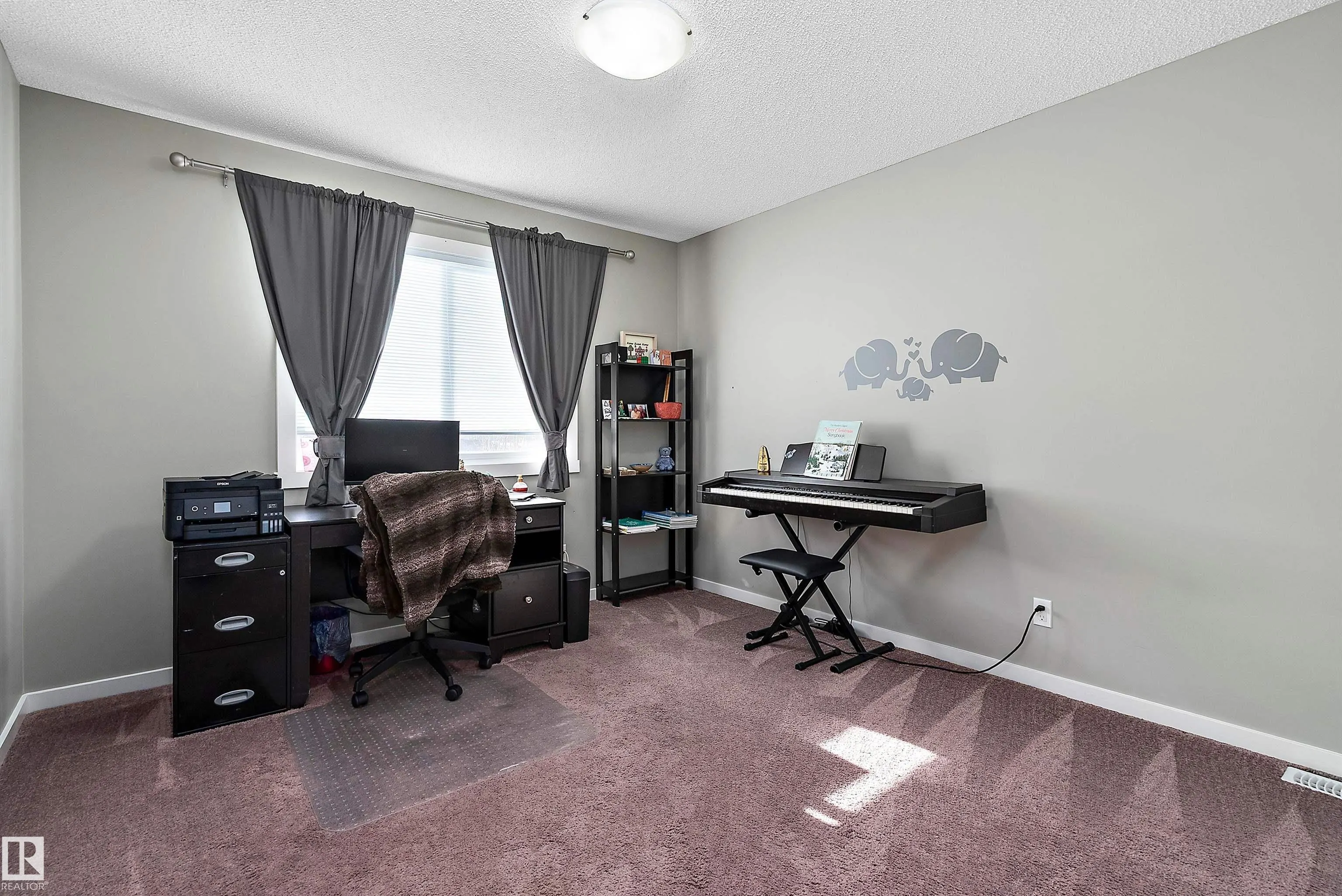 564 REYNALDS Wynd