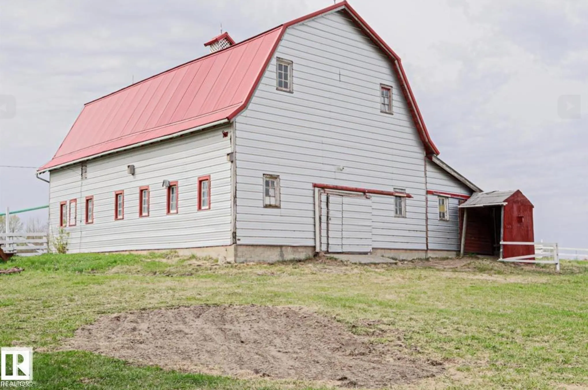 2409 HWY 633