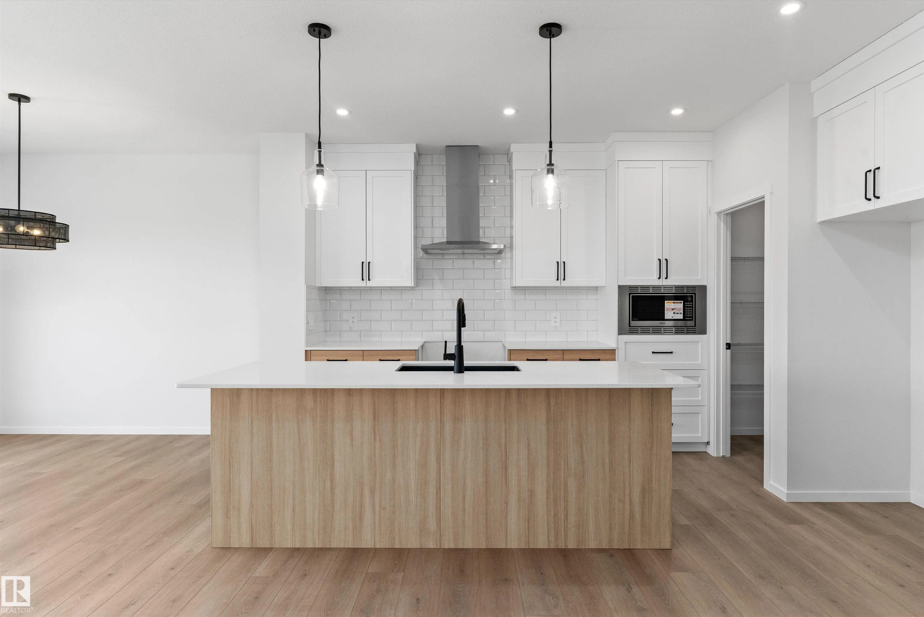 18808 29 Avenue