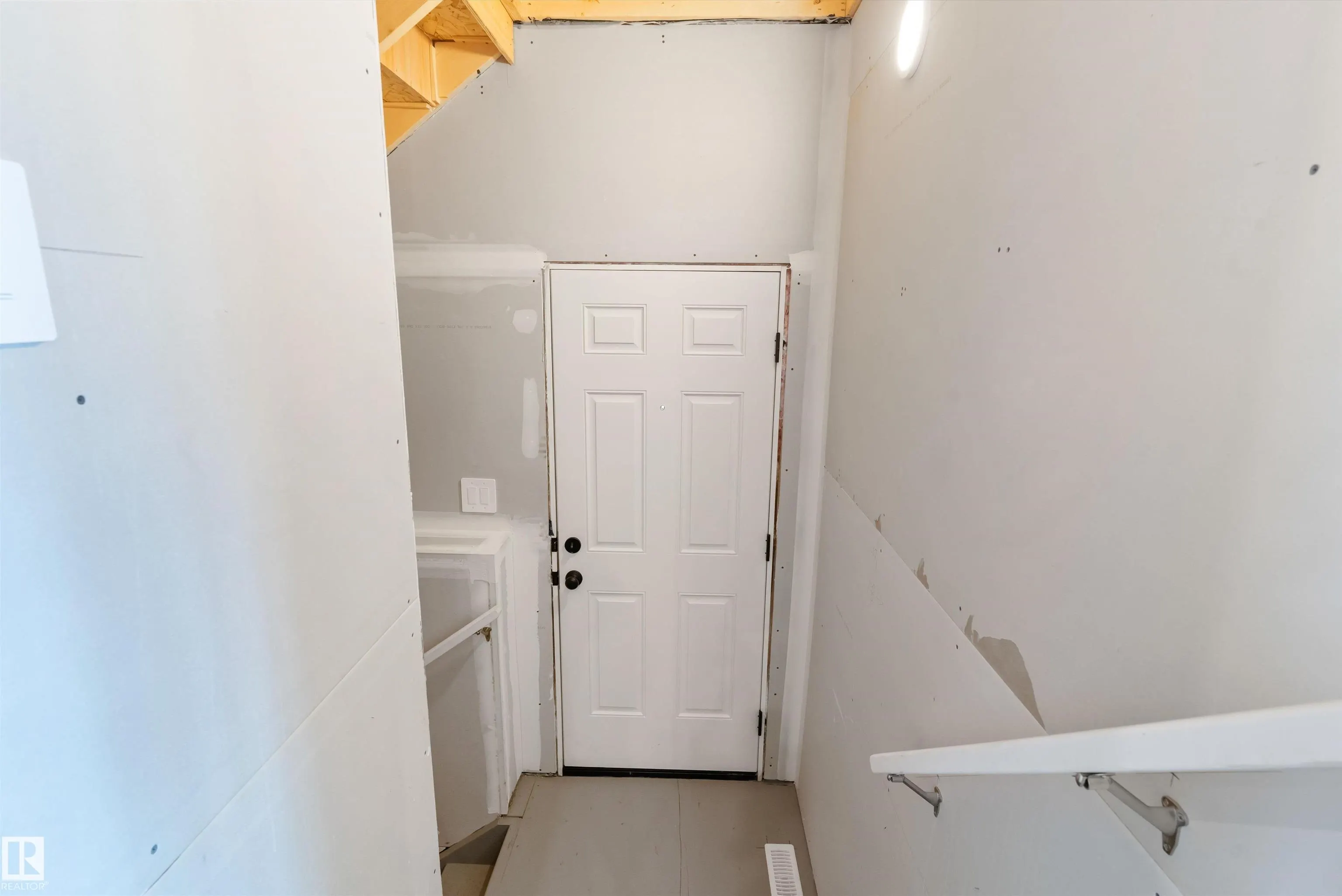 18808 29 Avenue