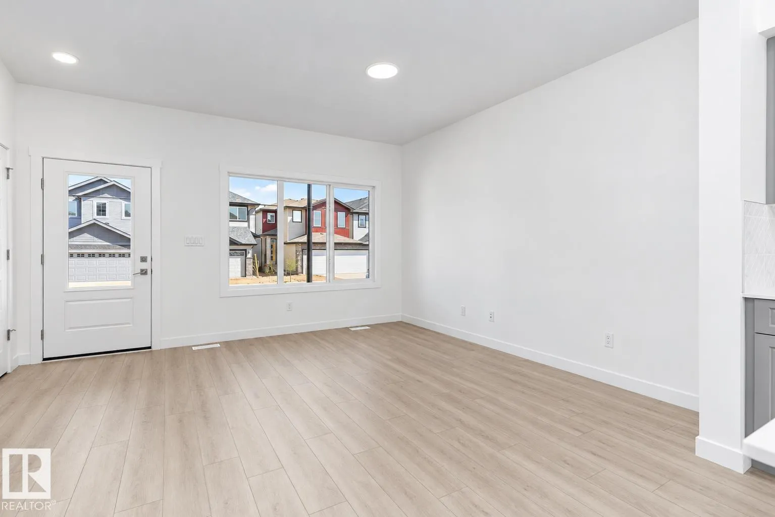 4568 WARBLER Loop