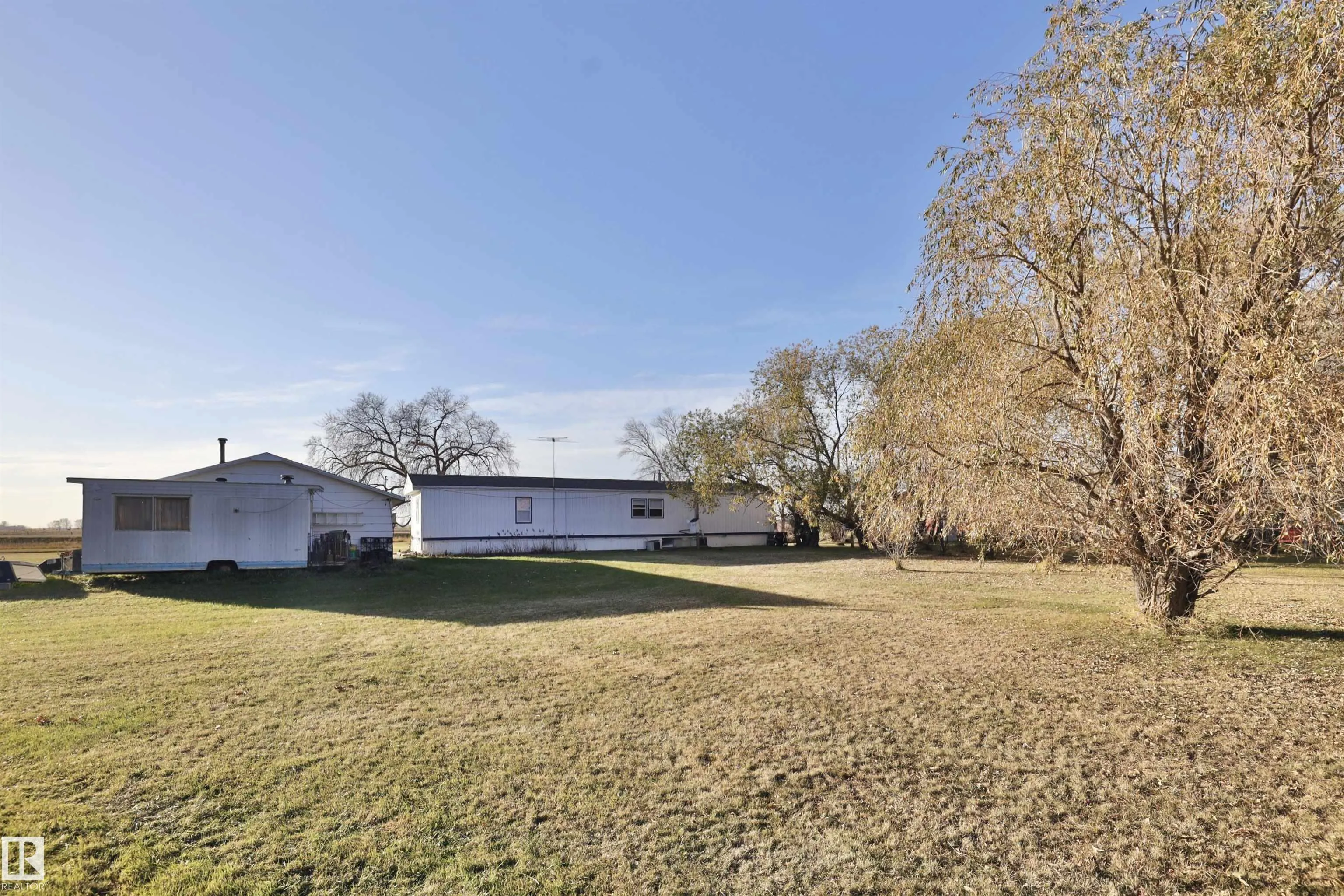 460061 HWY 2 A
