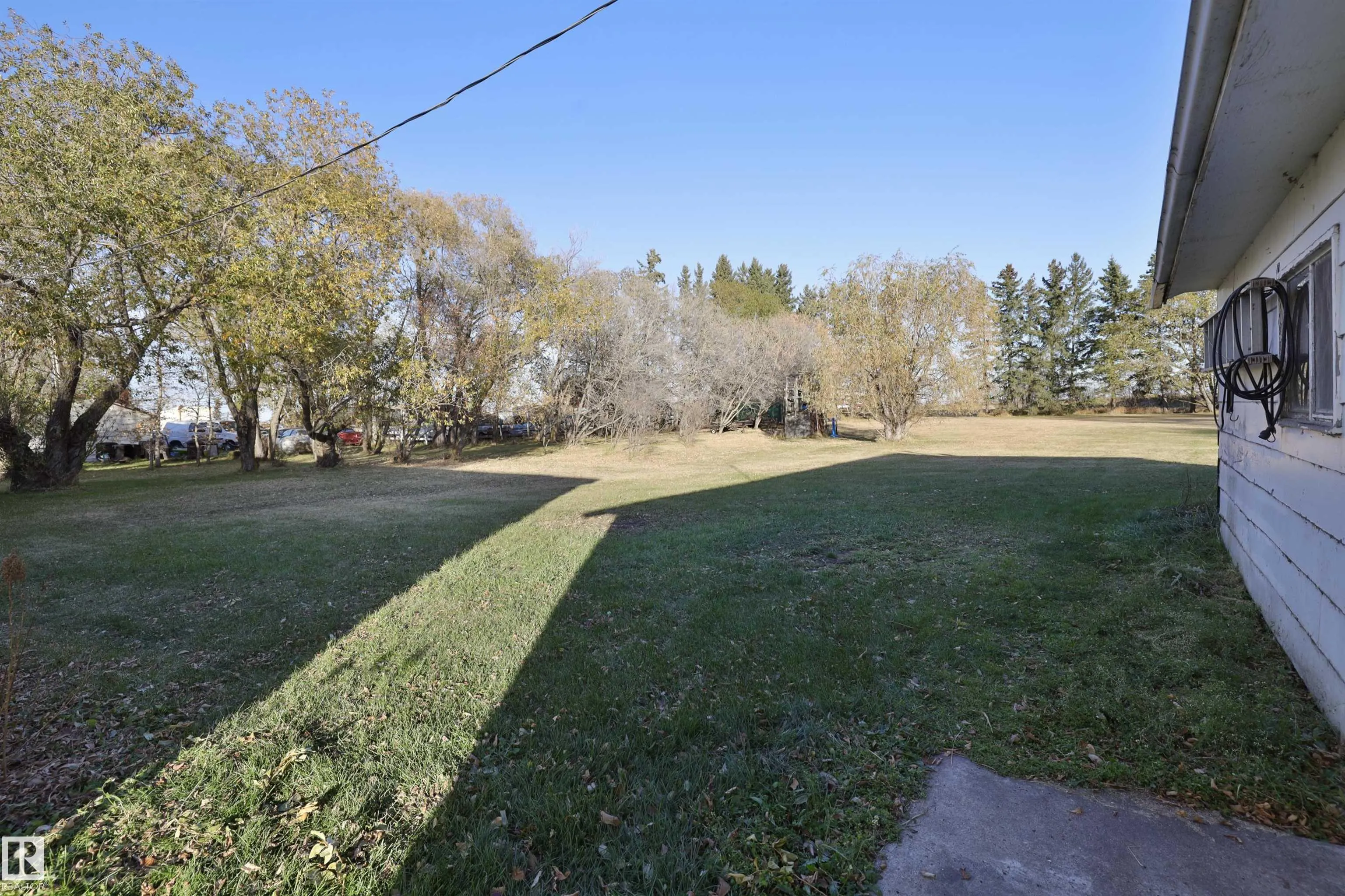 460061 HWY 2 A