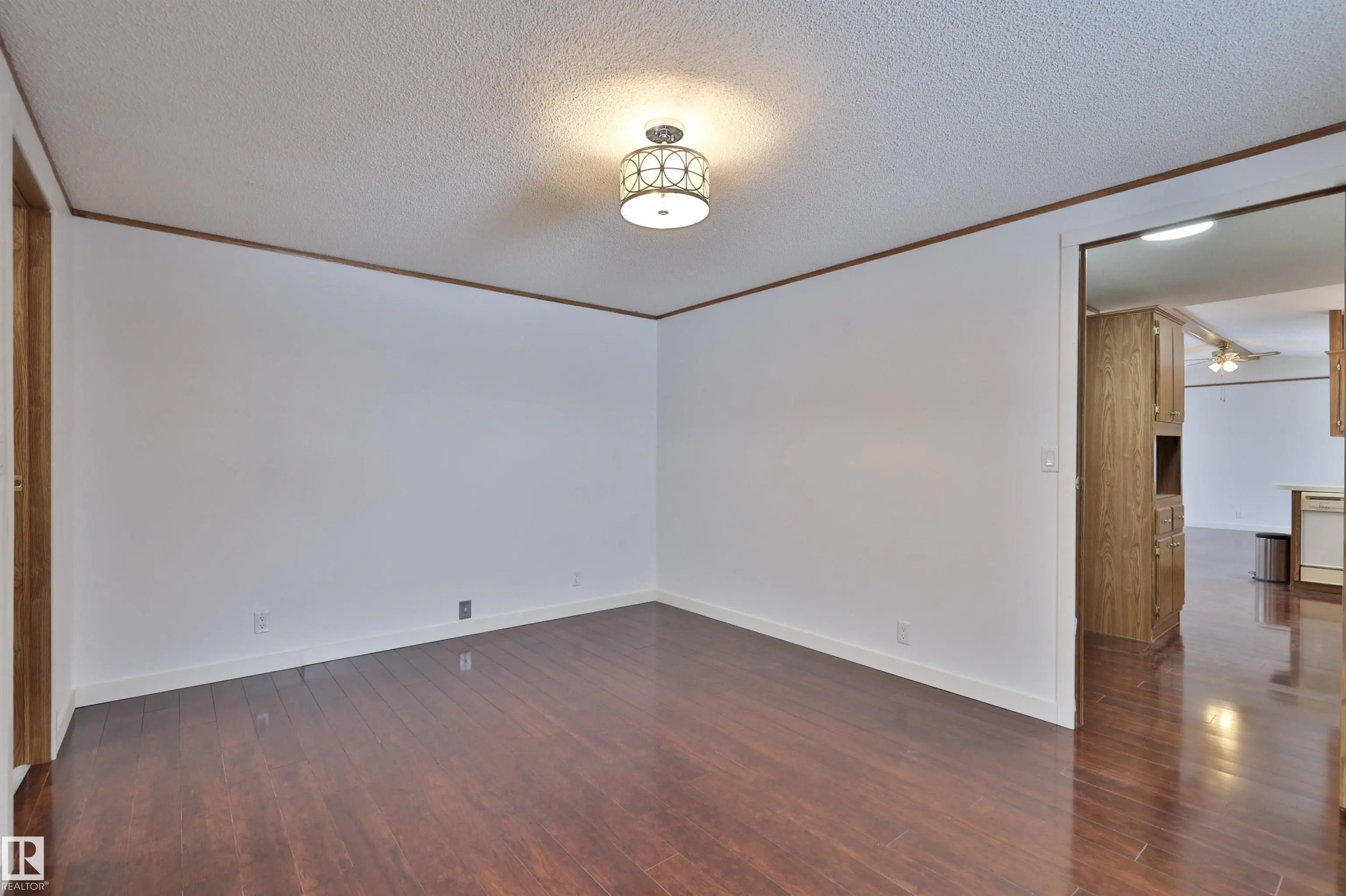 460061 HWY 2 A