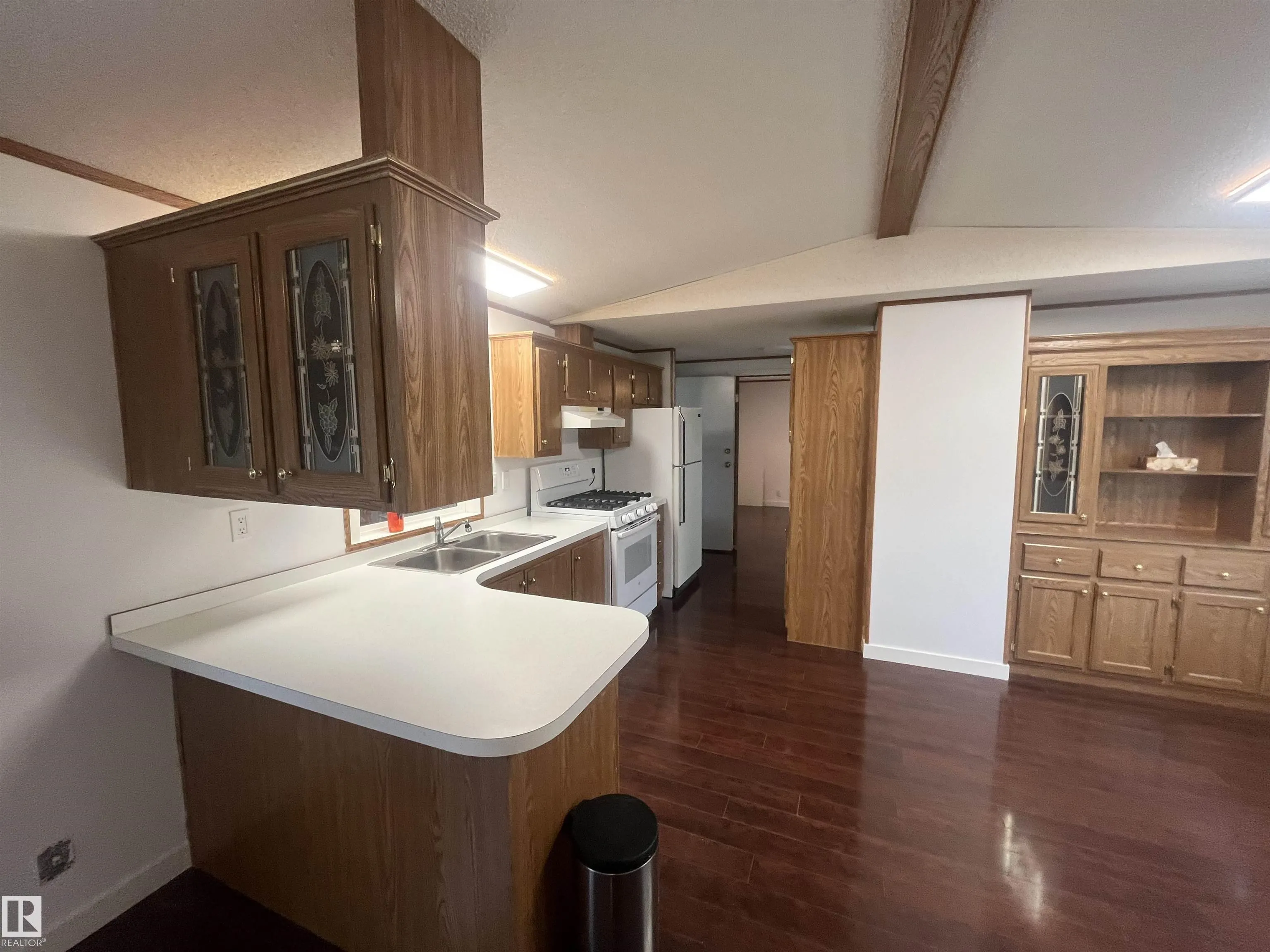 460061 HWY 2 A