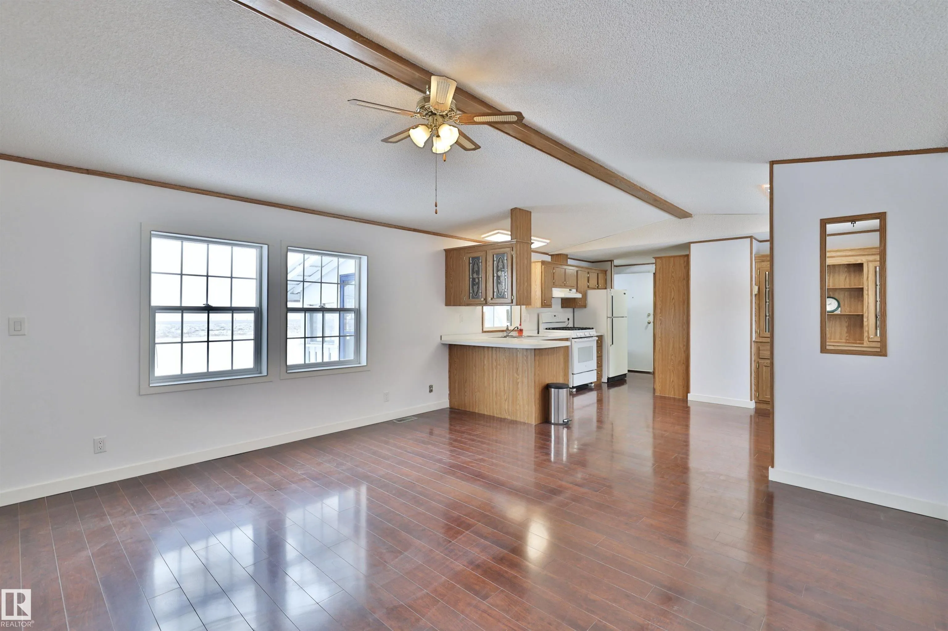 460061 HWY 2 A