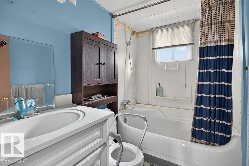 722 Blue Heron Drive
