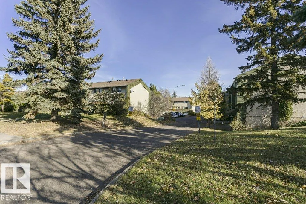 879 ABBOTTSFIELD Road