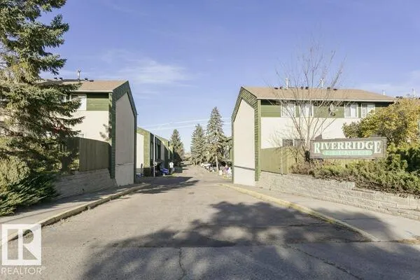 879 ABBOTTSFIELD Road