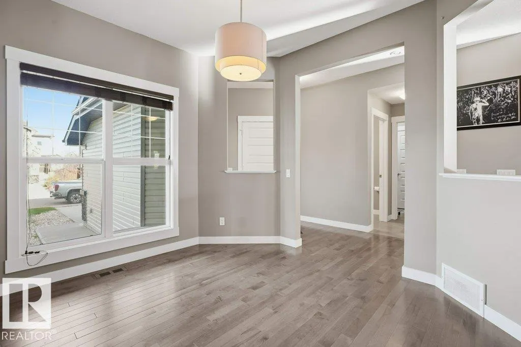 110 MEADOWLAND Way