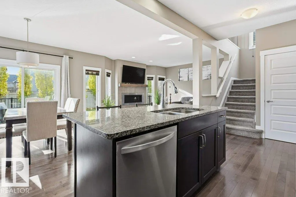 110 MEADOWLAND Way