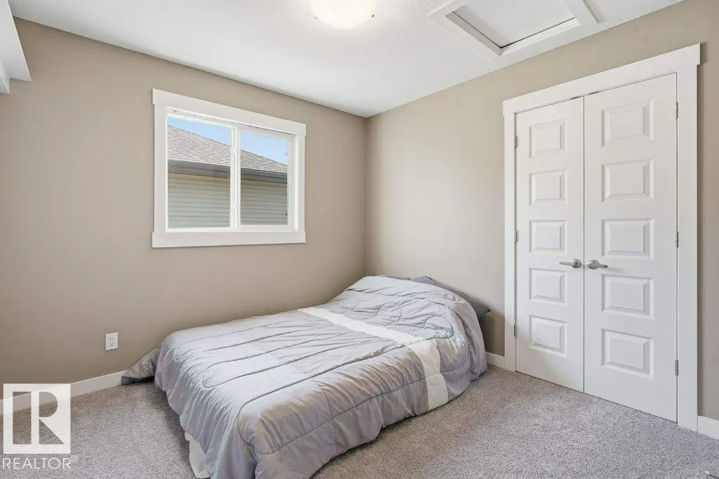 110 MEADOWLAND Way