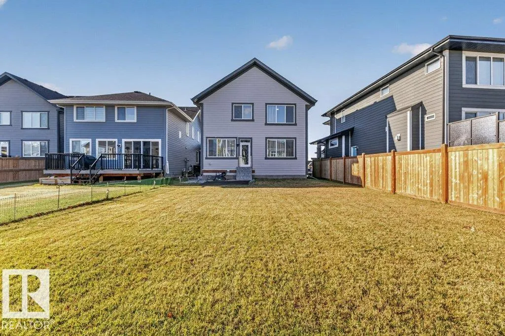 196 EDGEWATER Circle