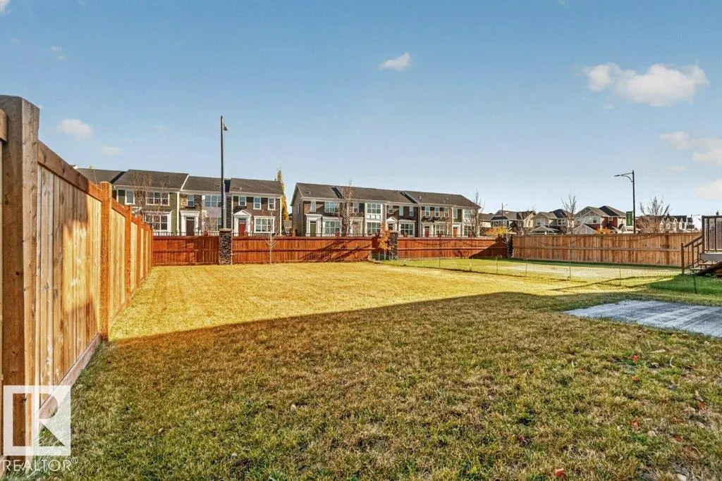 196 EDGEWATER Circle