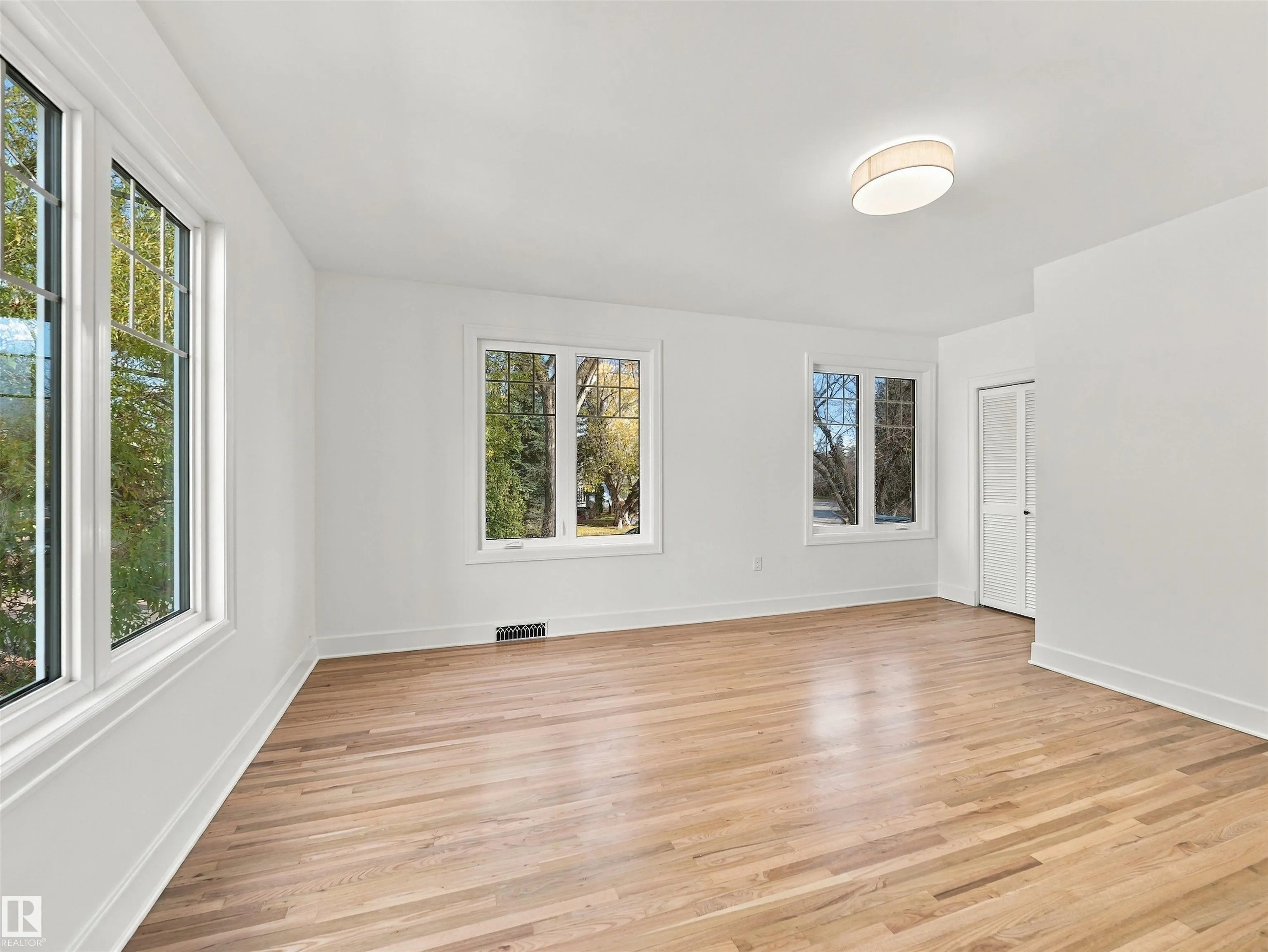 13017 104 Avenue